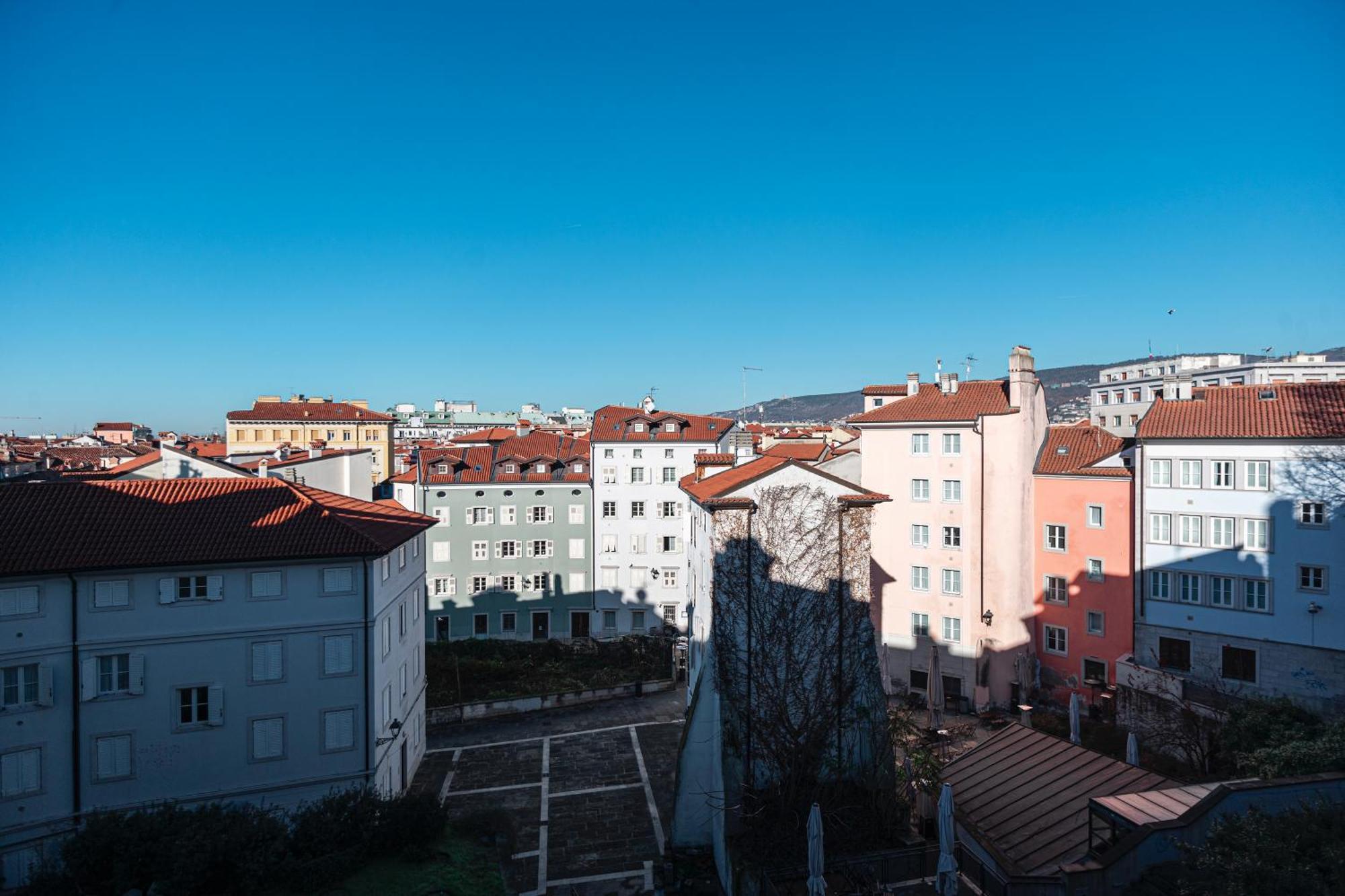 Le Finestre Boutique Apartments トリエステ エクステリア 写真